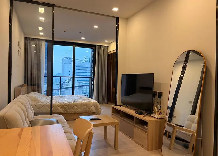 Near Rca With Skyview, Pool & Games 公寓