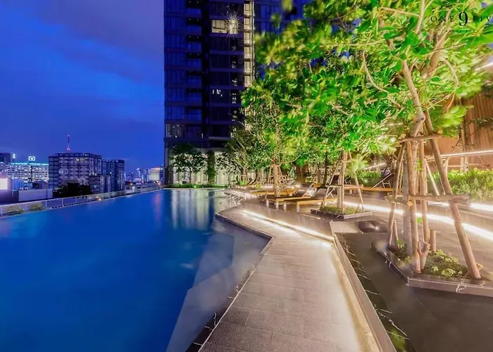 Near Rca With Skyview, Pool & Games 曼谷