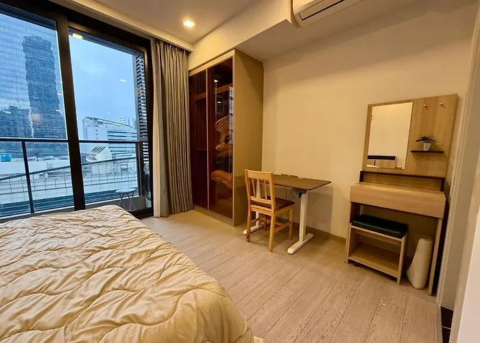 Near Rca With Skyview, Pool & Games 曼谷